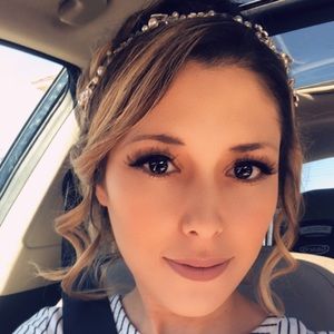 Meet your Posher, Madalynn